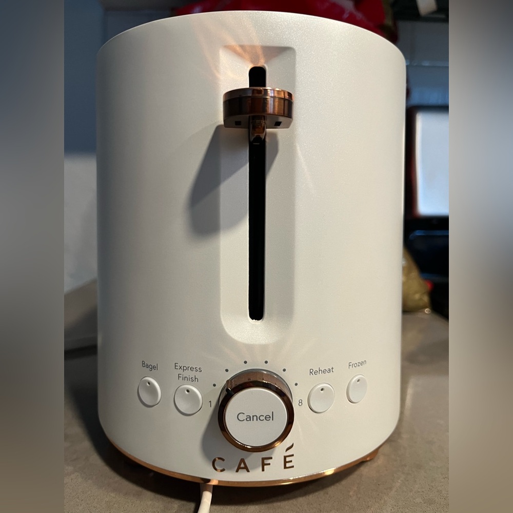 CAFE Express Finish Toaster